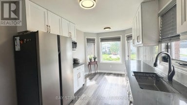 8223 MARCON STREET Niagara Falls (Ascot) Ontario photo 11