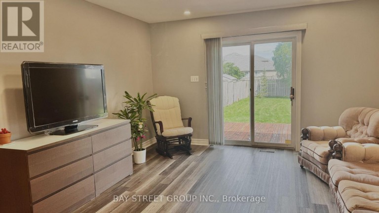 8223 MARCON STREET, Niagara Falls (Ascot), Ontario, L2H3A9