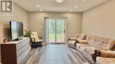 8223 MARCON STREET Niagara Falls (Ascot) Ontario photo 19
