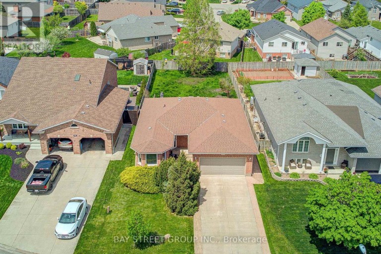 8223 MARCON STREET, Niagara Falls (Ascot), Ontario, L2H3A9