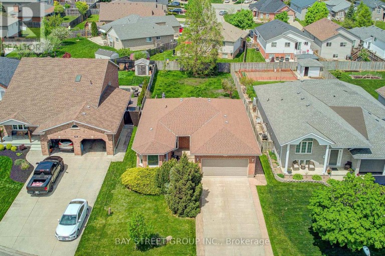 8223 MARCON STREET, Niagara Falls (Ascot), Ontario, L2H3A9