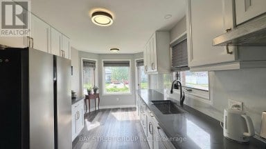 8223 MARCON STREET Niagara Falls (Ascot) Ontario photo 8