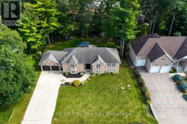 29 DOWNER CRESCENT Wasaga Beach Ontario photo 2