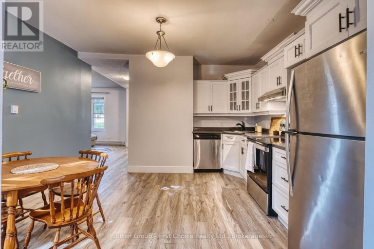 157 FRONT STREET S, Stratford, Ontario, N5A4H5
