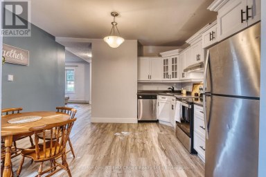 157 FRONT STREET S Stratford Ontario photo 18