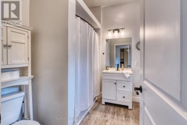 157 FRONT STREET S Stratford Ontario photo 22