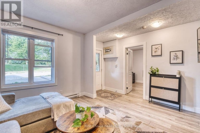 157 FRONT STREET S, Stratford, Ontario, N5A4H5