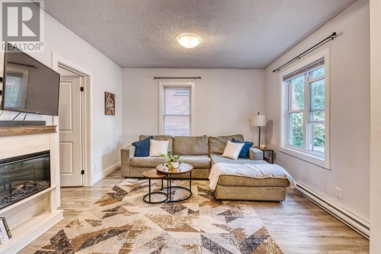 157 FRONT STREET S, Stratford, Ontario, N5A4H5