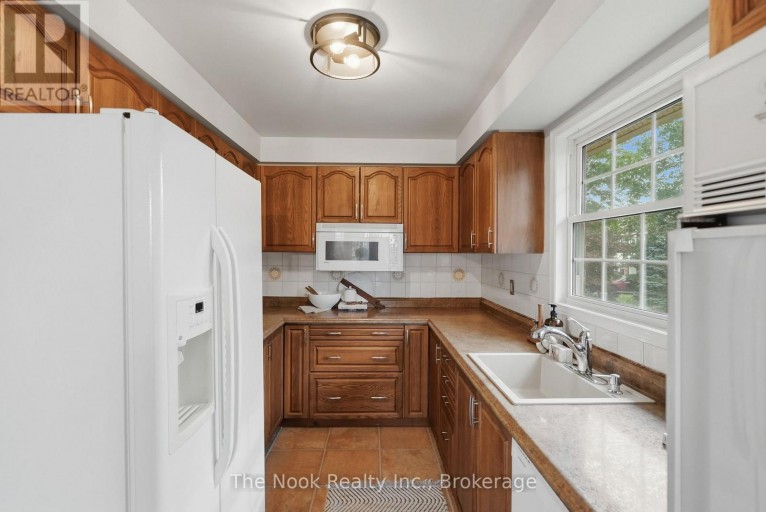 45 BERNICK CRESCENT, Whitchurch-Stouffville (Stouffville), Ontario, L4A6C6