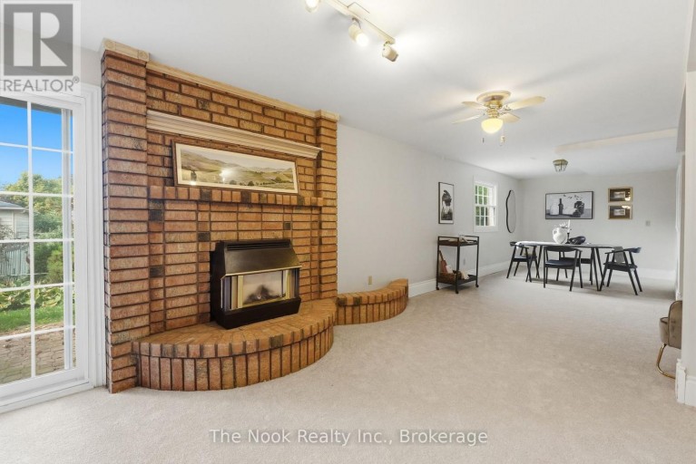 45 BERNICK CRESCENT, Whitchurch-Stouffville (Stouffville), Ontario, L4A6C6