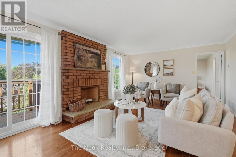 45 BERNICK CRESCENT, Whitchurch-Stouffville (Stouffville), Ontario, L4A6C6