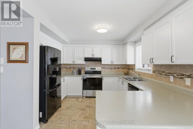71 TRUAX STREET Kawartha Lakes (Lindsay) Ontario photo 10