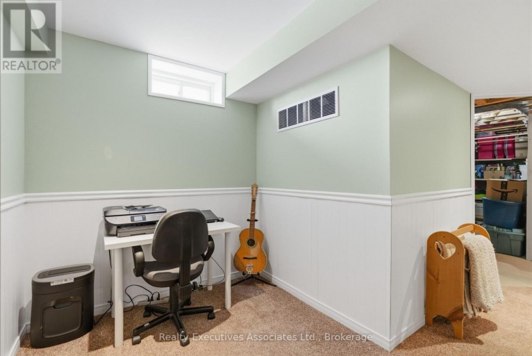 71 TRUAX STREET, Kawartha Lakes (Lindsay), Ontario, K9V0E3