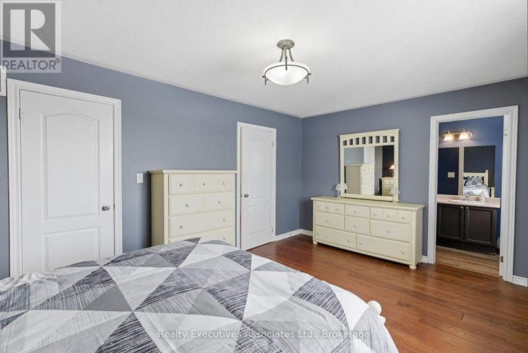 71 TRUAX STREET, Kawartha Lakes (Lindsay), Ontario, K9V0E3