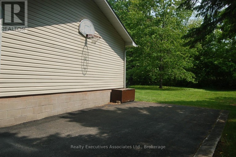 211 ALPINE LAKE ROAD, Trent Lakes, Ontario, K0M1A0