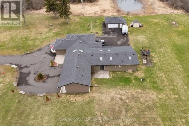 4496 COUNTY ROAD 2 Port Hope Ontario photo 6