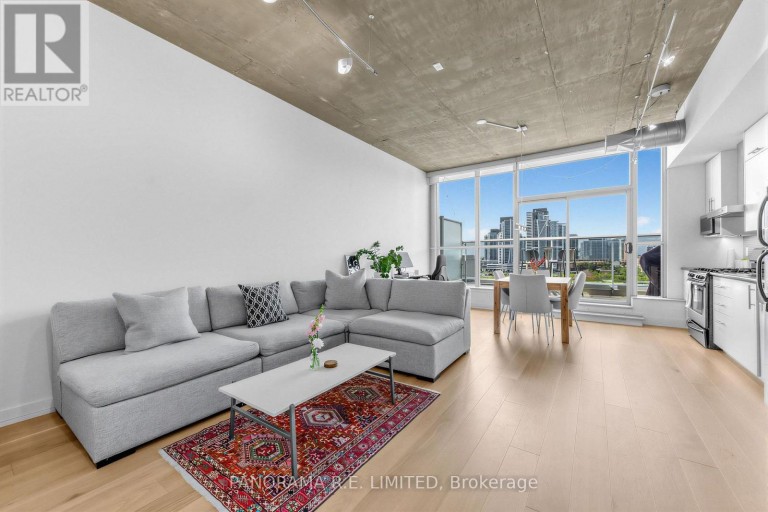 1013 - 60 BATHURST STREET, Toronto (Niagara), Ontario, M5V2P4