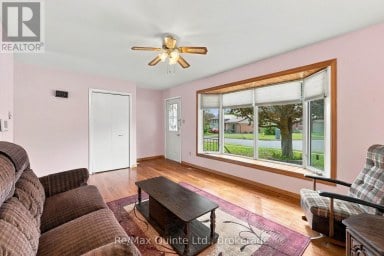 237 BYRON STREET Quinte West (Trenton Ward) Ontario photo 4