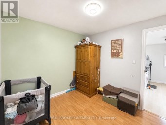 563 SOUTH STREET S London East (East K) Ontario photo 17