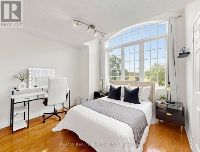127 RUSSELL JARVIS DRIVE, Markham (Legacy), Ontario, L3S4B3