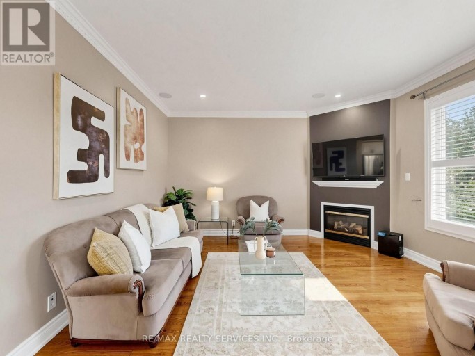 127 RUSSELL JARVIS DRIVE, Markham (Legacy), Ontario, L3S4B3
