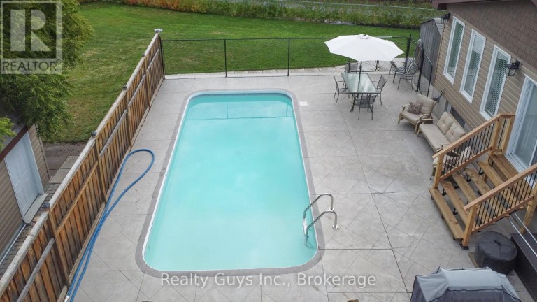 2106 SPRINGWOOD ROAD, Peterborough (Monaghan Ward 2), Ontario, K9K1M9