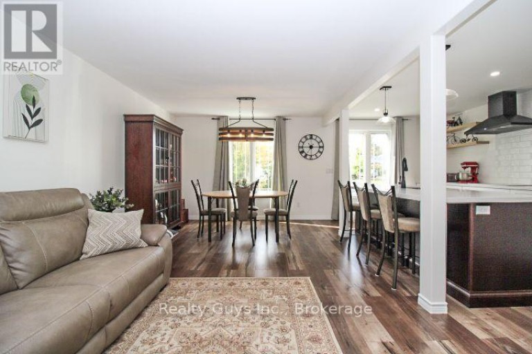 2106 SPRINGWOOD ROAD, Peterborough (Monaghan Ward 2), Ontario, K9K1M9