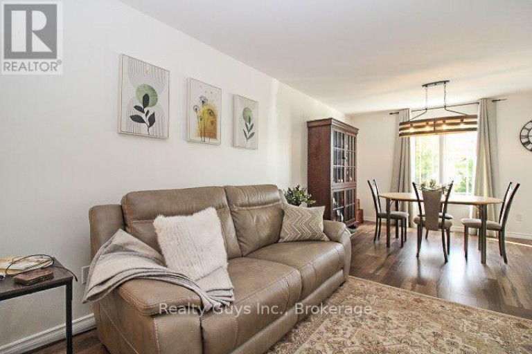 2106 SPRINGWOOD ROAD, Peterborough (Monaghan Ward 2), Ontario, K9K1M9
