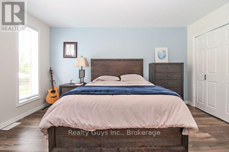 2106 SPRINGWOOD ROAD, Peterborough (Monaghan Ward 2), Ontario, K9K1M9
