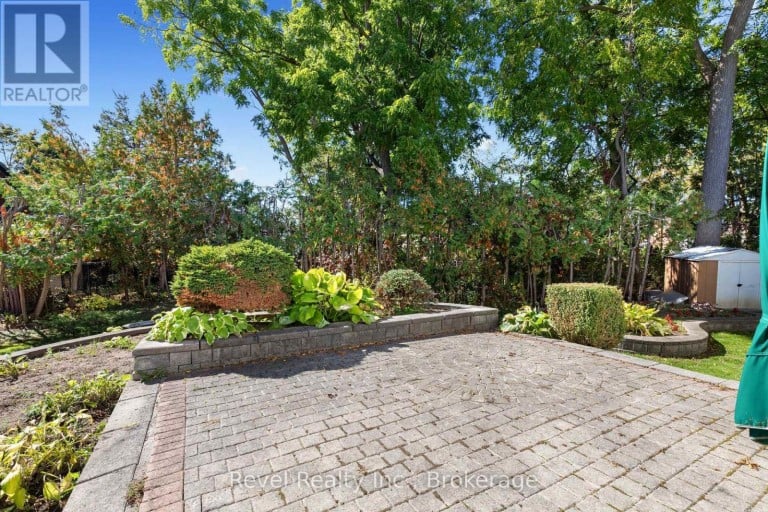 13 SYLVAN CRESCENT, Kawartha Lakes (Lindsay), Ontario, K9V2W4