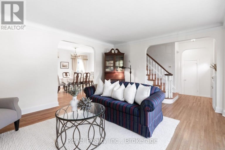 13 SYLVAN CRESCENT, Kawartha Lakes (Lindsay), Ontario, K9V2W4
