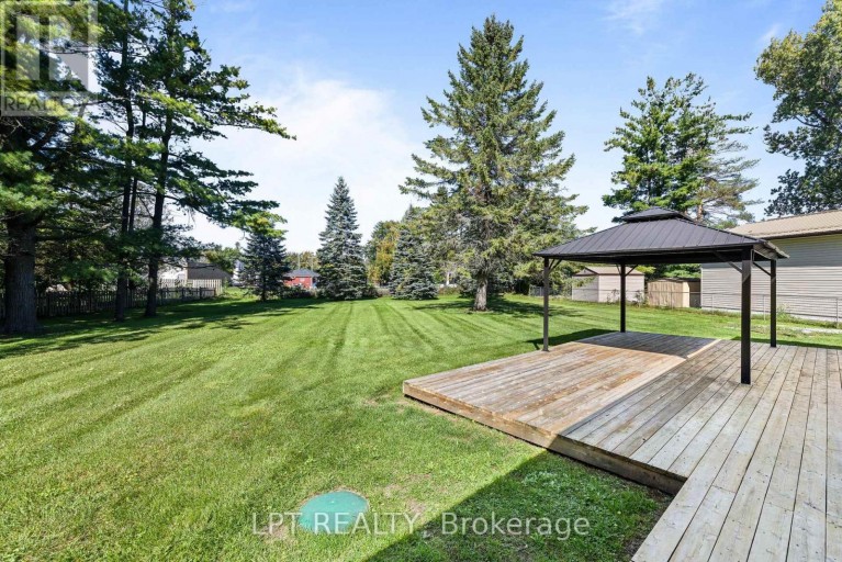 40 ROSEMARY LANE, Georgina (Pefferlaw), Ontario, L0E1N0