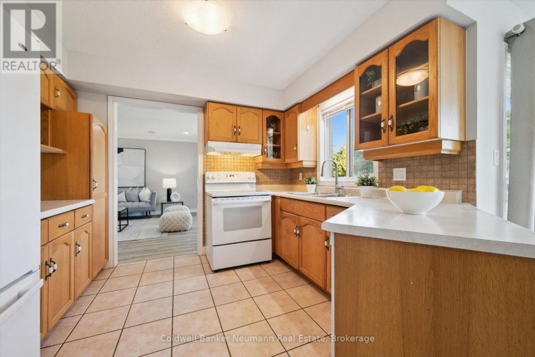 235 DEERPATH DRIVE, Guelph (Willow West/Sugarbush/West Acres), Ontario, N1K1W5