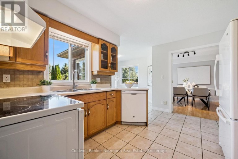 235 DEERPATH DRIVE, Guelph (Willow West/Sugarbush/West Acres), Ontario, N1K1W5