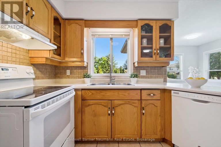 235 DEERPATH DRIVE, Guelph (Willow West/Sugarbush/West Acres), Ontario, N1K1W5