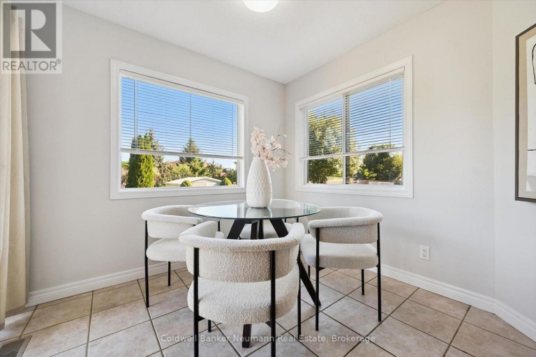 235 DEERPATH DRIVE, Guelph (Willow West/Sugarbush/West Acres), Ontario, N1K1W5