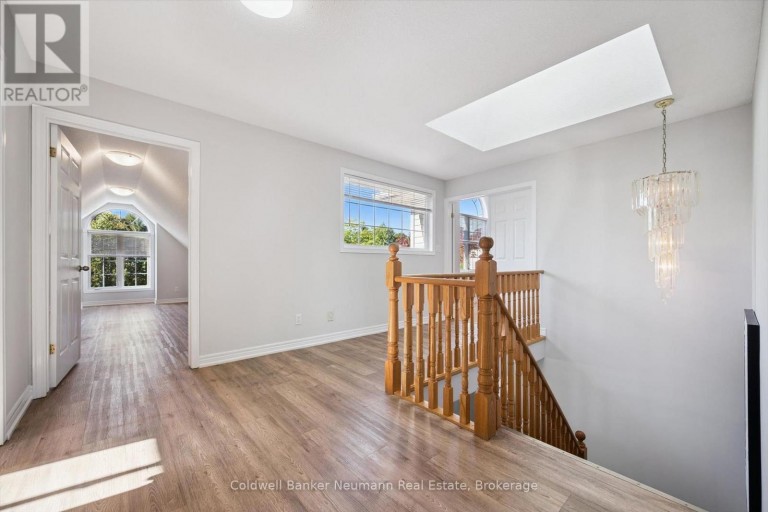 235 DEERPATH DRIVE, Guelph (Willow West/Sugarbush/West Acres), Ontario, N1K1W5