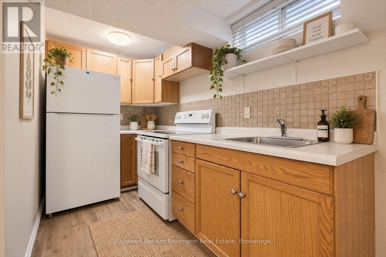235 DEERPATH DRIVE, Guelph (Willow West/Sugarbush/West Acres), Ontario, N1K1W5