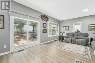40 NIAGARA TRAIL Clarington (Newcastle) Ontario photo 10