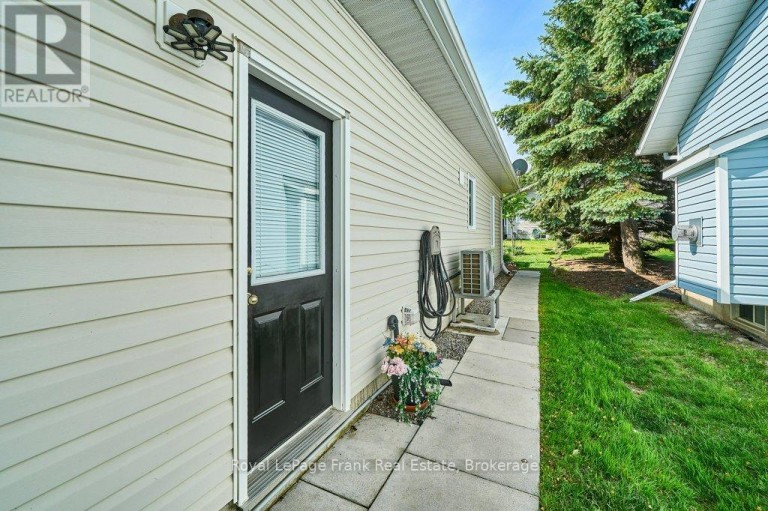40 NIAGARA TRAIL, Clarington (Newcastle), Ontario, L1B1L6