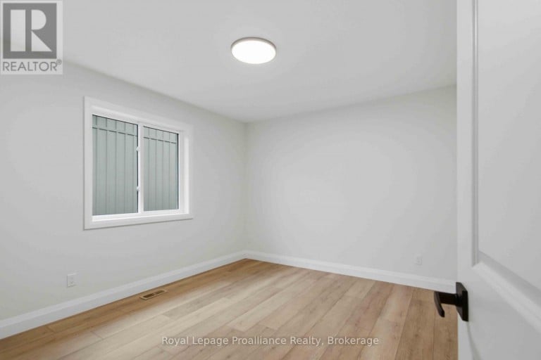 52 MACKENZIE JOHN CRESCENT, Brighton, Ontario, K0K1H0