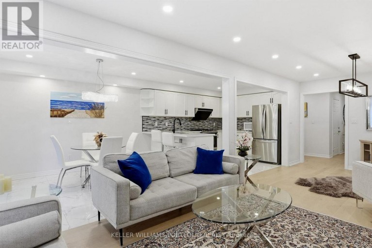 88 MATTEO DAVID DRIVE, Richmond Hill (Rouge Woods), Ontario, L4S2S9