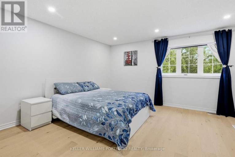 88 MATTEO DAVID DRIVE, Richmond Hill (Rouge Woods), Ontario, L4S2S9