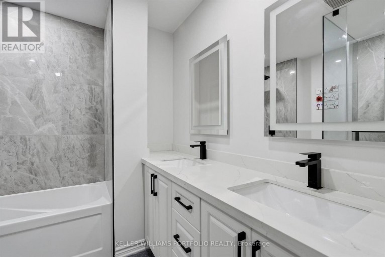 88 MATTEO DAVID DRIVE, Richmond Hill (Rouge Woods), Ontario, L4S2S9