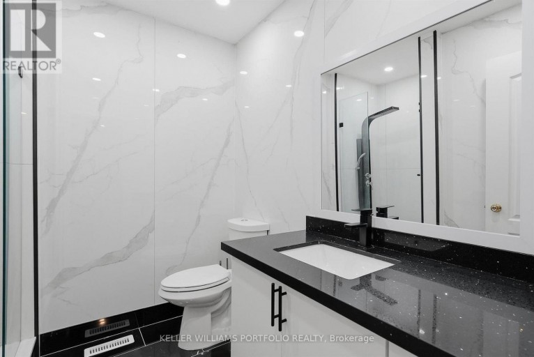 88 MATTEO DAVID DRIVE, Richmond Hill (Rouge Woods), Ontario, L4S2S9