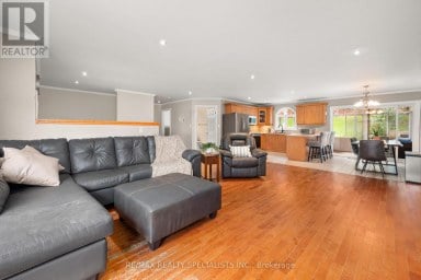 79 OXFORD STREET Selwyn Ontario photo 10