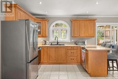 79 OXFORD STREET Selwyn Ontario photo 11