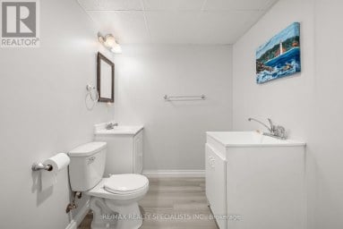 79 OXFORD STREET Selwyn Ontario photo 25