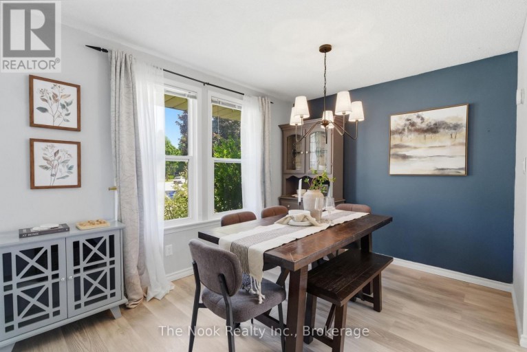 30 DEERPARK CRESCENT, Clarington (Bowmanville), Ontario, L1C3M3