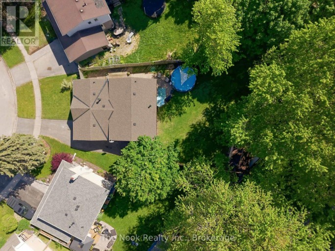 30 DEERPARK CRESCENT, Clarington (Bowmanville), Ontario, L1C3M3